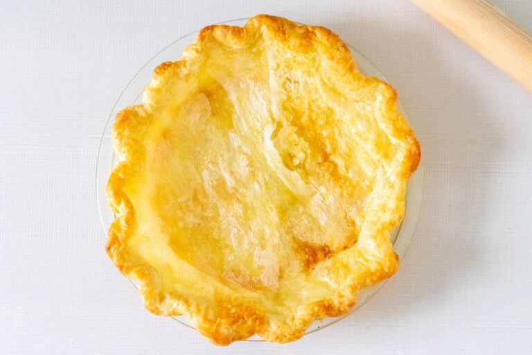 Flaky sourdough pie crust blind baked